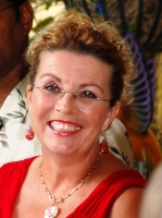Robin Becker Robin Becker